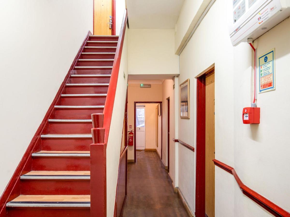 Lovely Studio In London With Patio Exterior foto